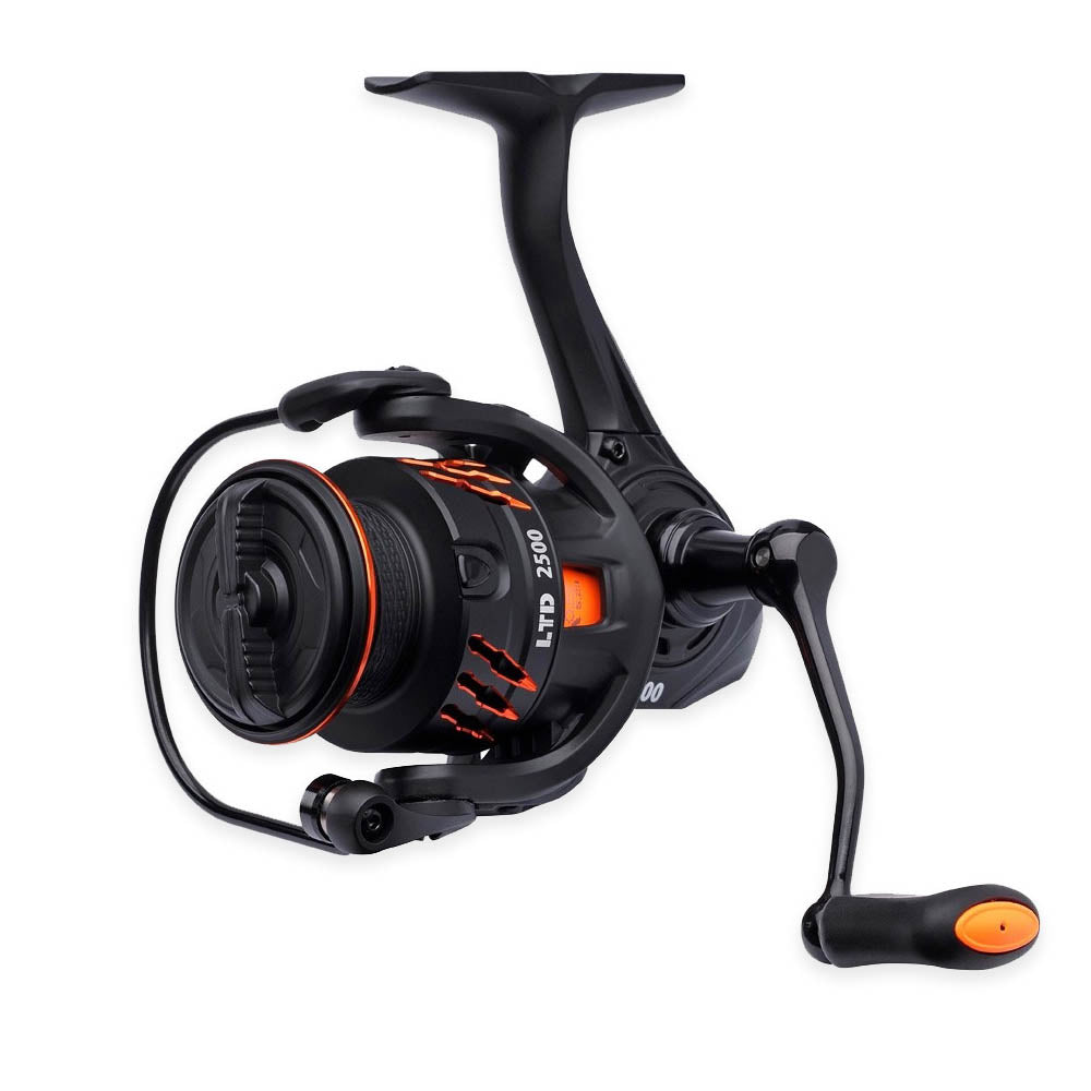 Savage Gear Orange LTD Spinning Reel